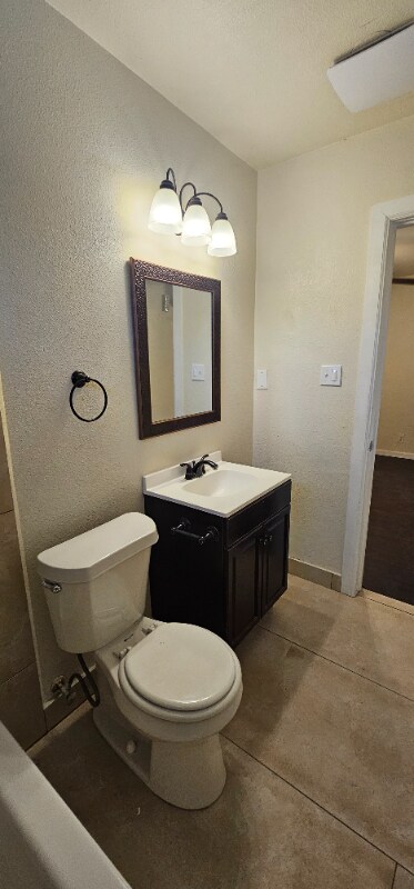 Photo - 805 W 4th St