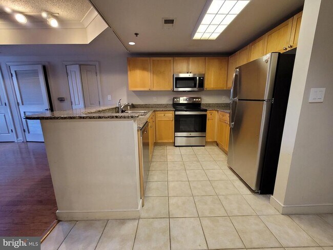 Photo - 777 7th St NW Unidad 1003