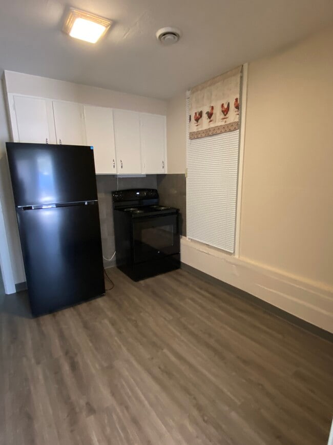 Photo - 402 Caroline St