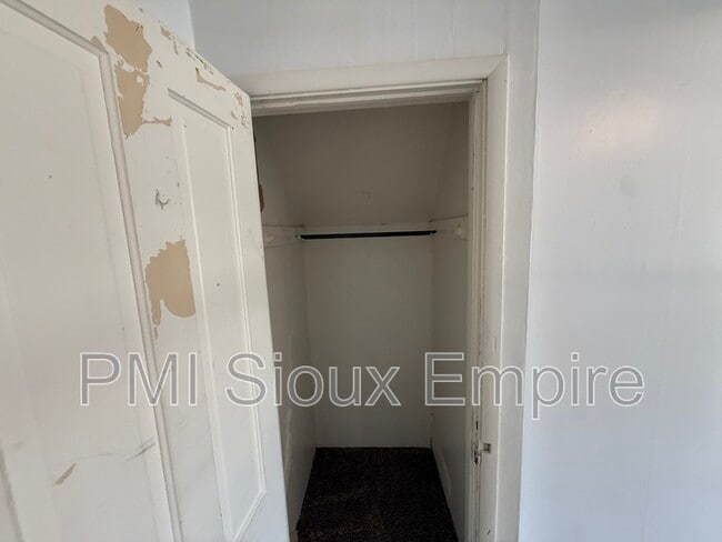 Photo - 734 W 10th St Unit 5