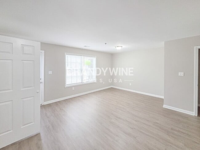 Photo - 8594 Webb Rd