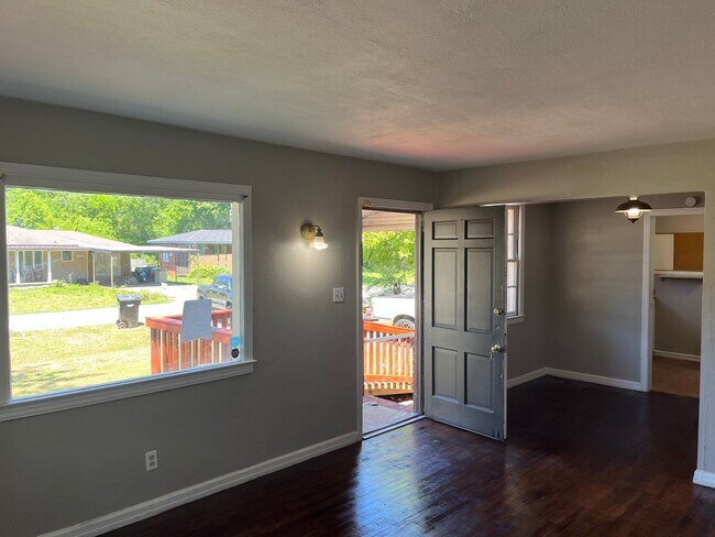 Photo - ***3 Bedroom / 1 Bathroom House for Rent in Columbus GA 31903***