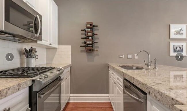 Photo - 823 W Lill Ave Unit 2W