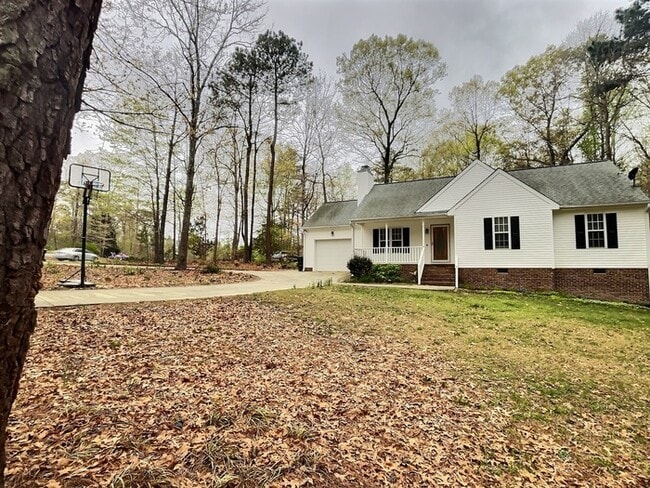 Photo - 20 Hollyfield Ln