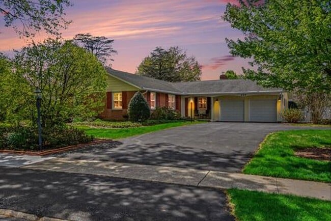 Building Photo - Three bedroom, two bathroom one level home in Allendale Camp Hill