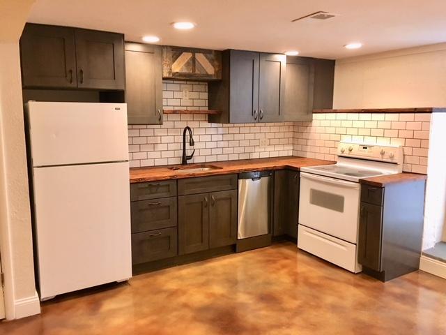 Building Photo - 2261 Newark st Unit B