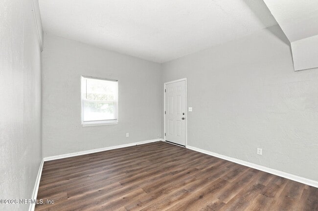 Photo - 6856 Camelot Rd