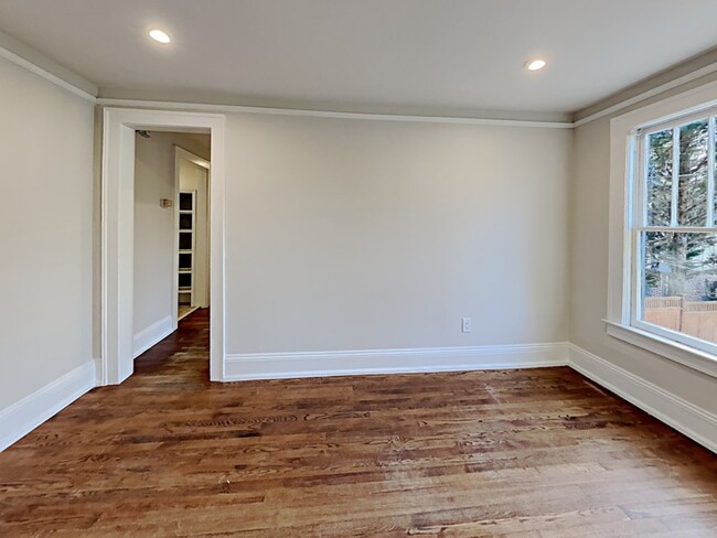 Photo - 1539 N Morningside Dr NE