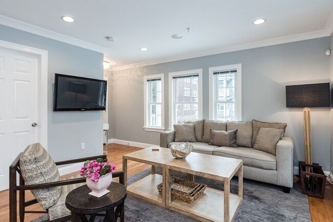 Photo - 143 Williams St Unit 1