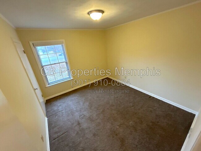 Photo - 3058 Robbiedon St
