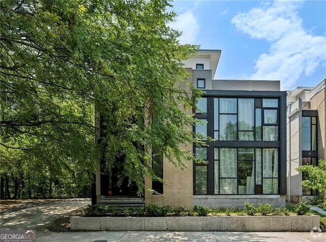 Building Photo - 575 Highland Ave NE Rental