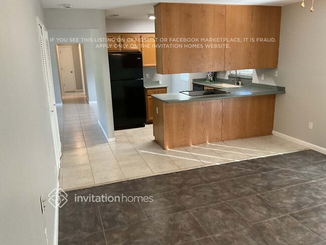 Photo - 1648 Raymore St NW