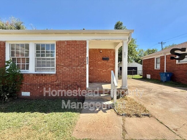 Building Photo - 532 E Indian Dr Rental