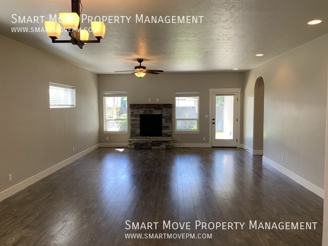Photo - 9445 W Woodland Ln