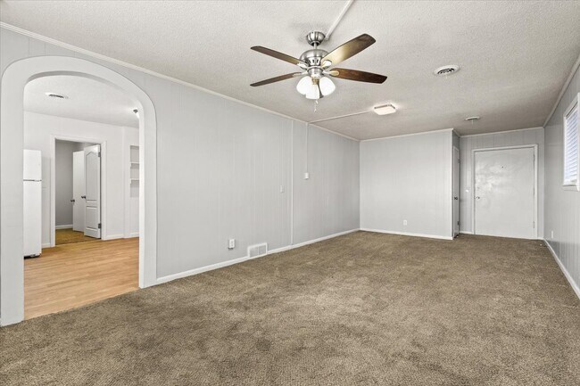 Photo - Merriam Lane Apartments