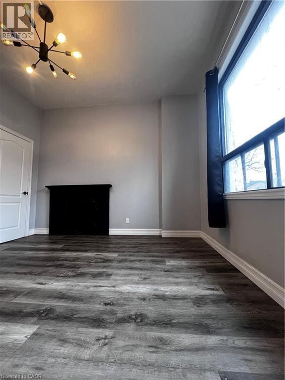 Photo - 295 James St N Unit 1