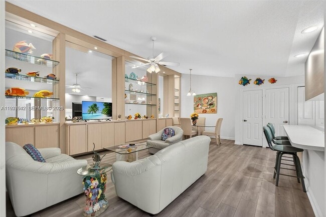 Photo - 7102 Geminata Oak Ct