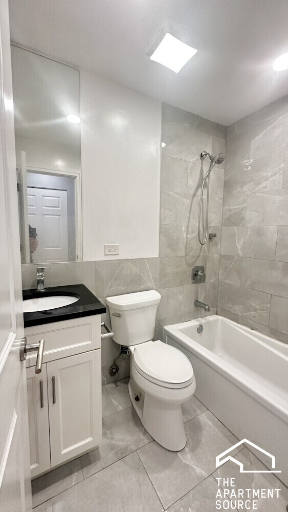 Photo - 6954 N Sheridan Rd Unit 317