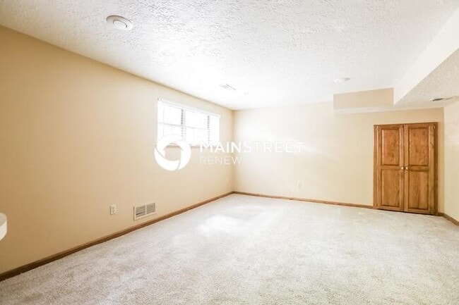Photo - 4 Bedroom Pet-Friendly Home in Blue Spring...