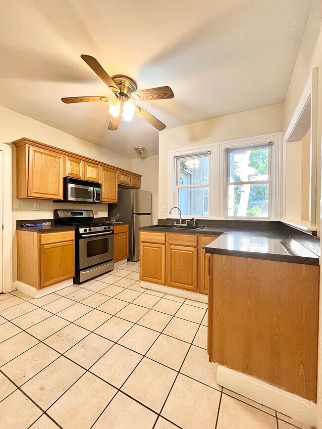 Photo - 19 Park View St Unit 1