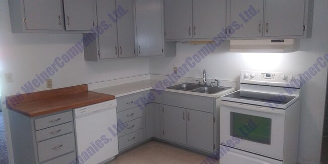 Building Photo - Now Leasing for August 1st!