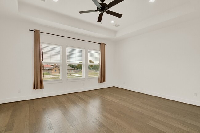 Photo - 6635 T C Jester Blvd