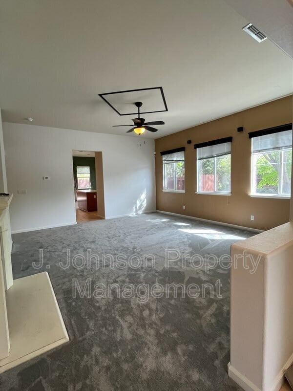 Photo - 436 Goodall St