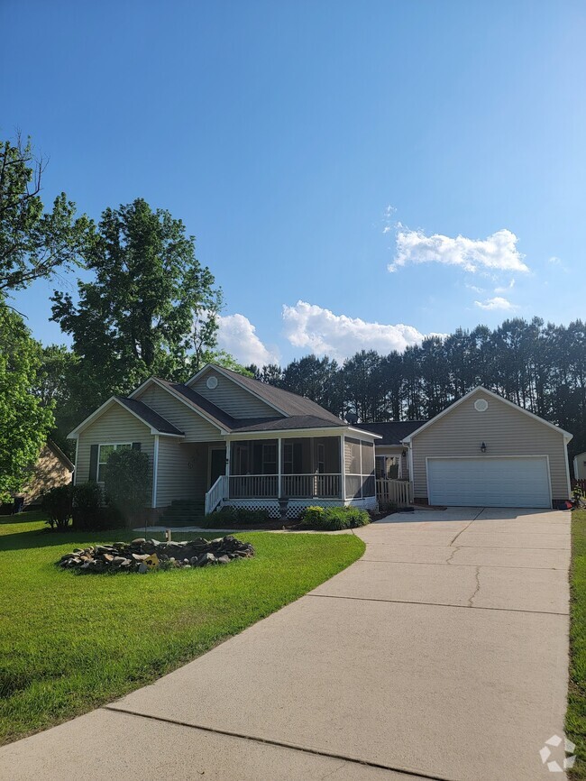 Building Photo - 200 Webfoot Dr Rental