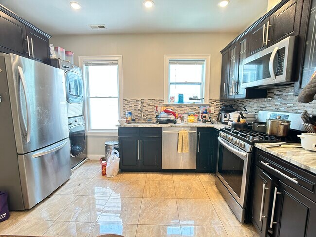 Photo - 79 Newbury St Apartments Unit 2