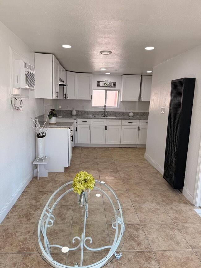 LIVING ROOM AND KITCHEN - 1716 1/2 Gage St Unit REAR