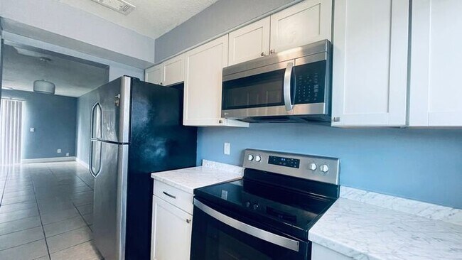 Photo - 202 Eden Ln