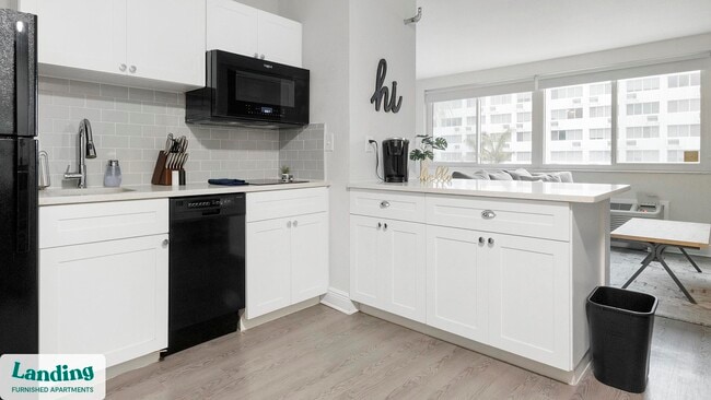 Photo - 305 Dr. M.L.K. Jr St S Unit 346.1403624