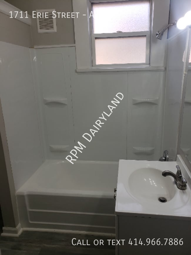 Photo - 1711 Erie St Unidad A