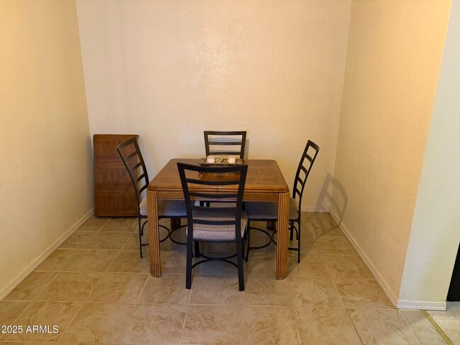 Photo - 1249 E 10th St Unit Rear