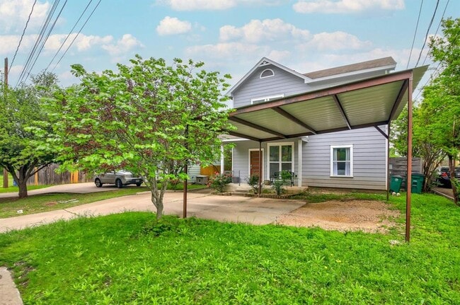 Photo - 2109 Maxwell Ln