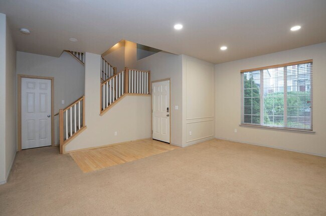 Photo - Modern 4 Bedroom, 2.5 Bath Home In Silver Creek w/AC
