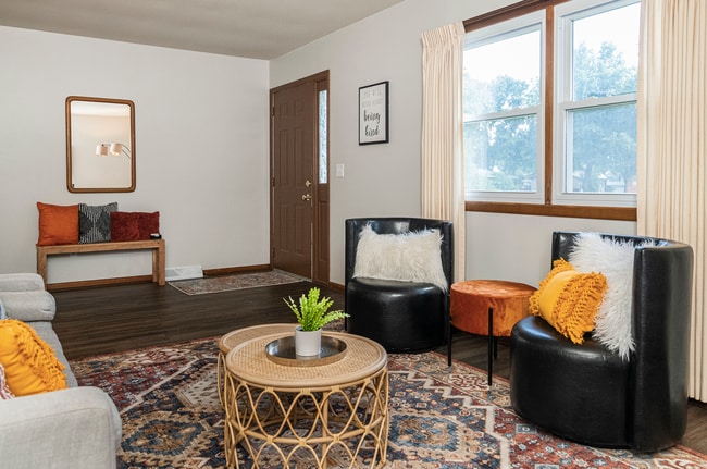 Photo - 3522 S Bainbridge Dr