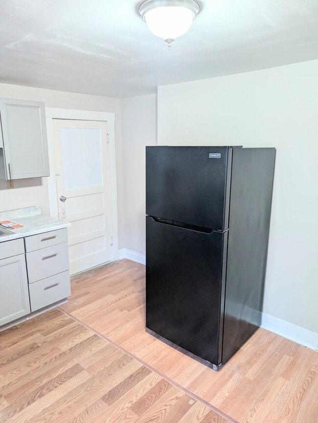 Photo - 604 E Warren St