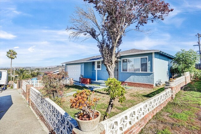 Photo - Beautifully Renovated 4 Bedroom Home with 3 Full Bathrooms!