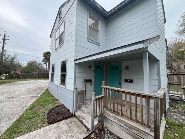 Photo - FIRST FLOOR UNIT WATER PAID!