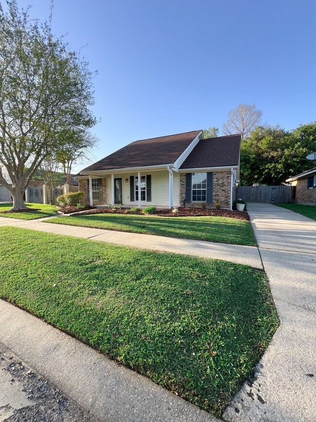 Photo - 200 Turtle Creek Dr