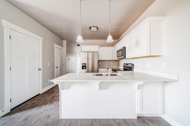 Building Photo - 5208 W Cannavale Ln