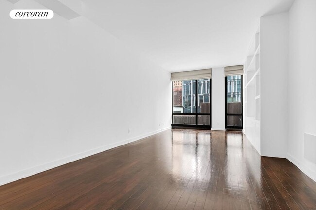 Photo - 101 Warren St