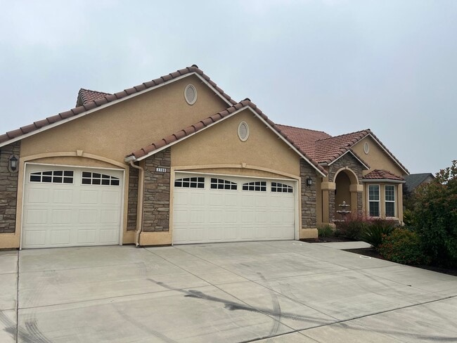 Photo - Beautiful Family Home