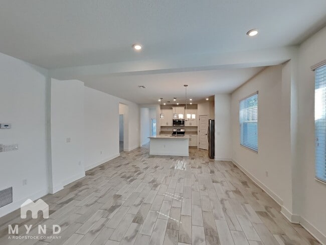 Photo - 1712 E Lambright St N