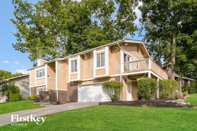 Photo - 611 Lakewood Dr