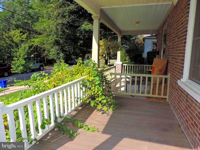 Photo - 309 Dartmouth Ave
