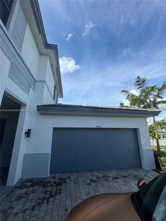 Photo - 4481 SW 173rd Ave