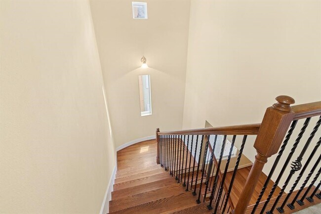 Photo - 5734 Kansas St