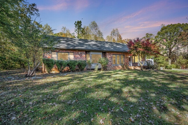 Building Photo - 6709 Marye Rd